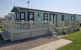 Palm Square 19 3 Bed Deluxe Caravan